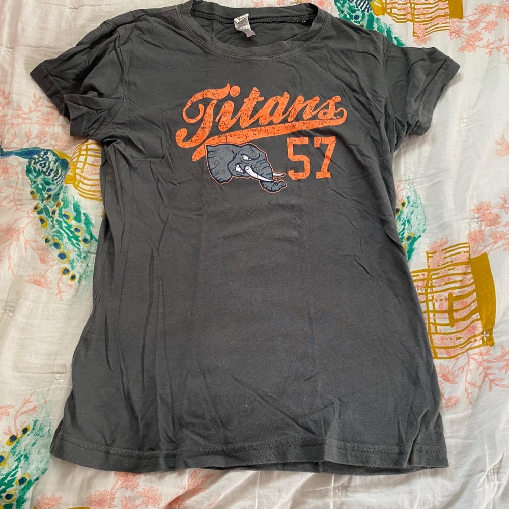 Fitted Gray and Orange Titans Tee Short Sleeve